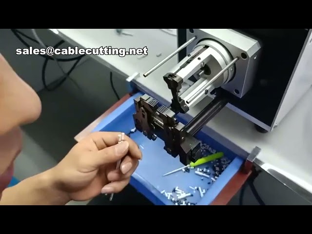Macchina spellacavi coassiali RG58 RG6 ad alta precisione e semiautomatica