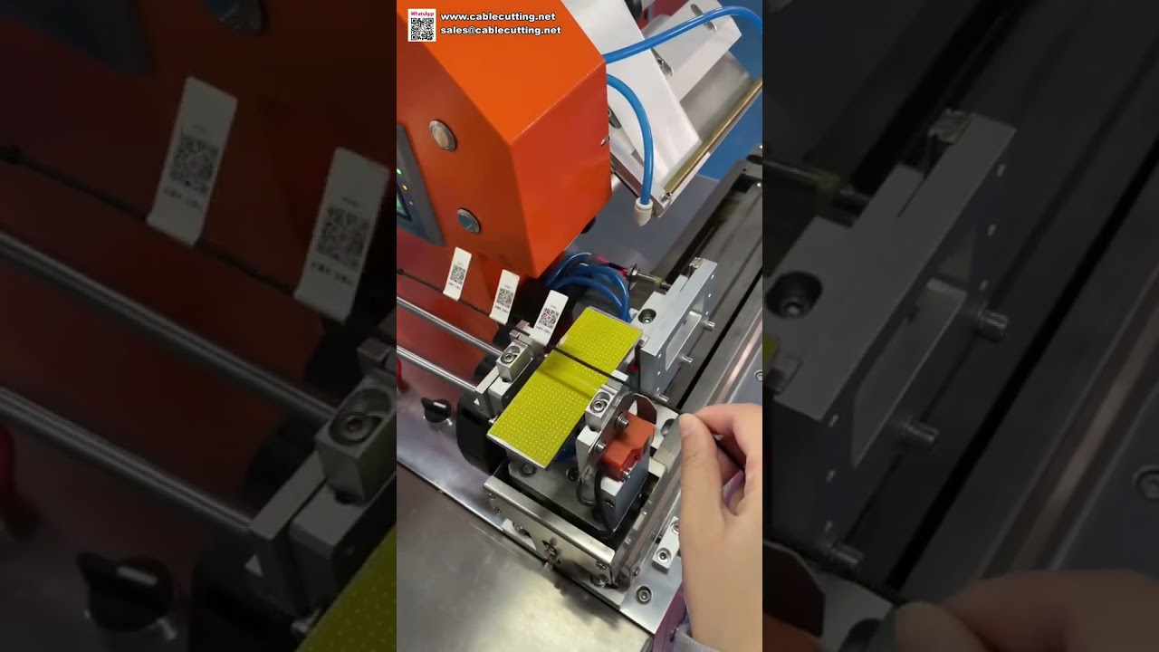 Etichettatrice per piegatura fili con stampa online e applicatore dati in tempo reale