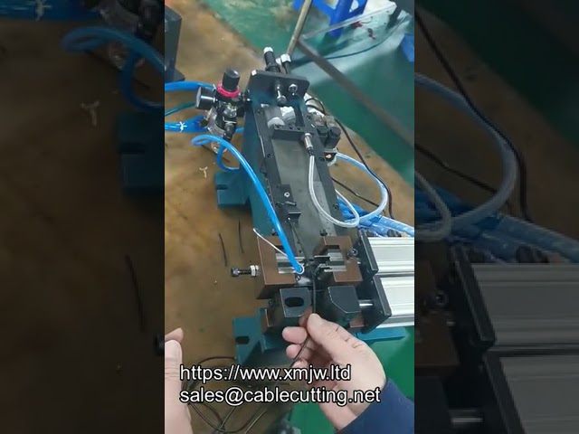 Spellacavi Pneumatica WPM 330: Alta Qualità per Cavi Quadrati Grandi – Pelatura a Gas/Elettrica