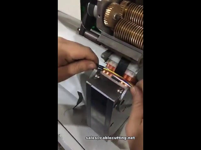 Macchina automatica per nastratura cablaggi e avvolgimento punti – Massima efficienza produttiva