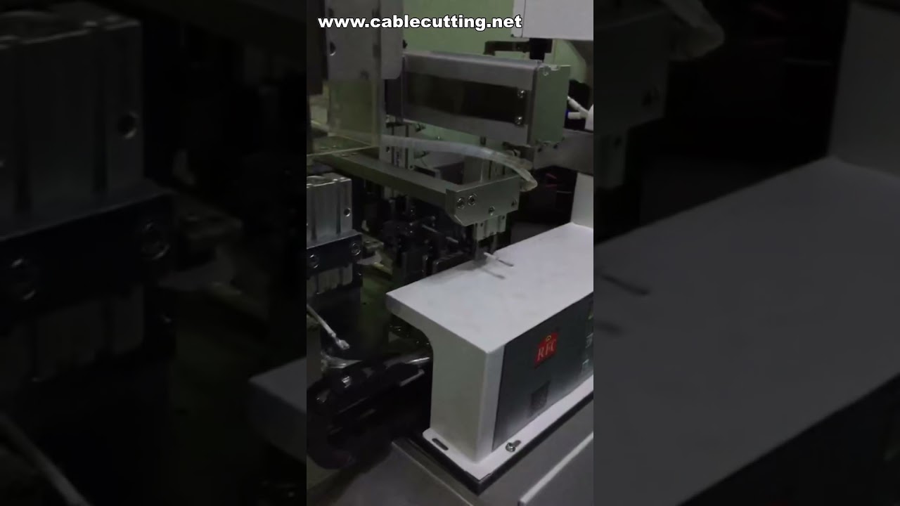 Macchina Automatica per Spellatura e Crimpatura Fili, Taglio e Collegamento Connettori Terminali
