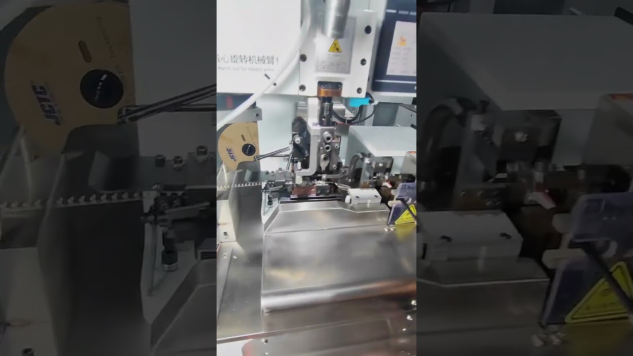 Spelatura e crimpatura ad alta velocità per cavi a 11 conduttori #fabbrica #macchina #rame