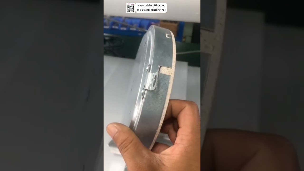 Macchina Automatica per Avvitare Piastre Riscaldanti per Cucine | Automazione Industriale Veloce