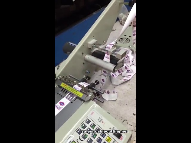 Macchina automatica per taglio etichette e nastri | Taglierina industriale di precisione