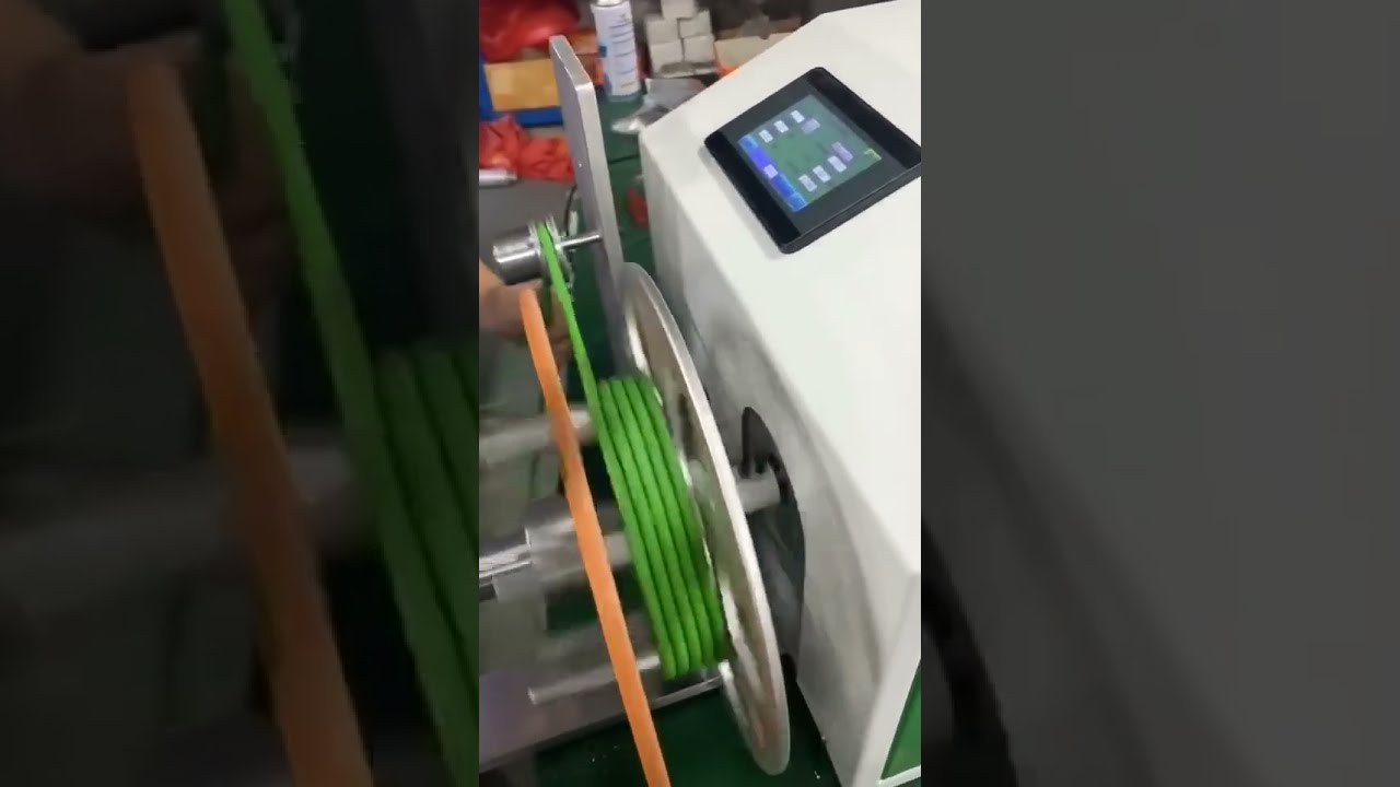 Cavi Elettrici e Cavi Dati: Macchina Spelacavi Professionale #macchina #spelacavi #fabbrica #automobile #fai-da-te
