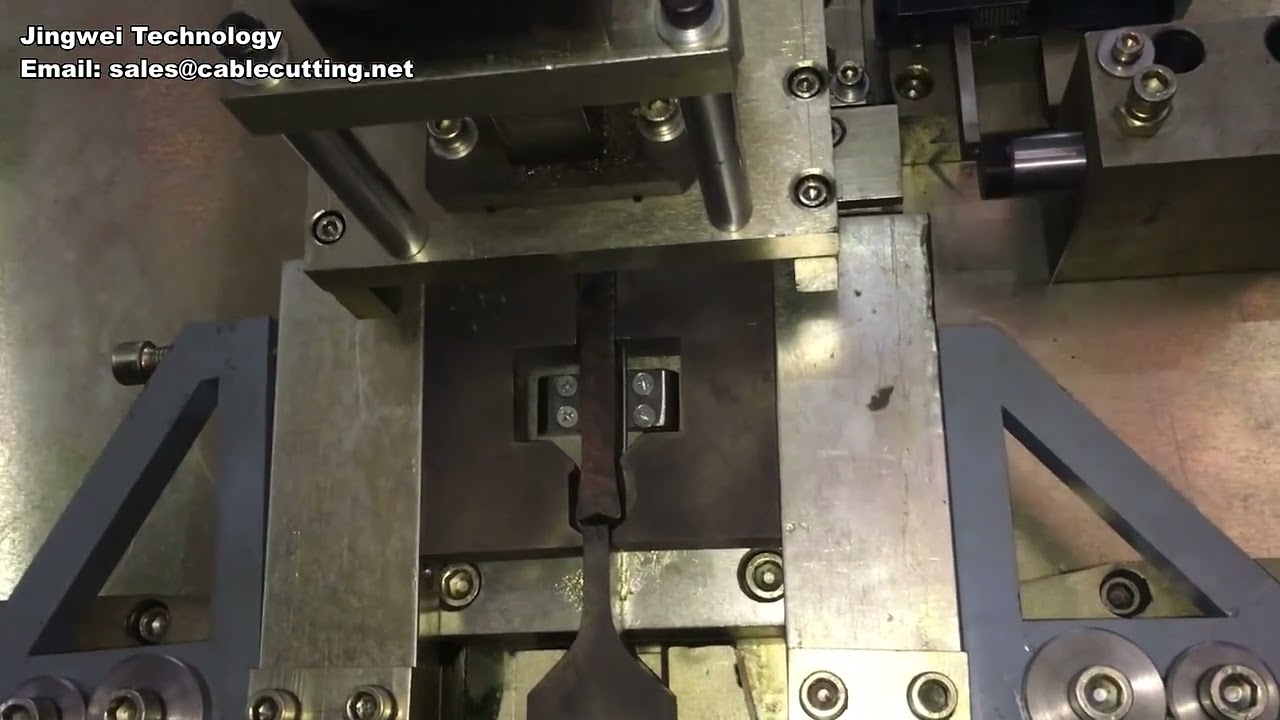 Saldatrice automatica di precisione per condensatori di potenza - Saldatura a stagno a punti