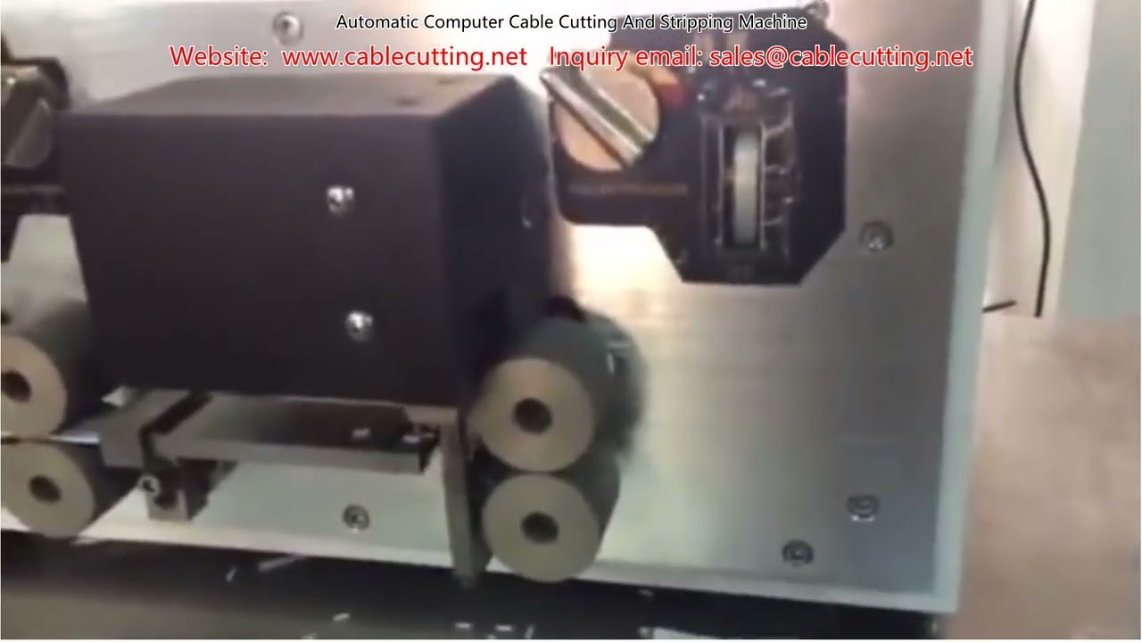 Macchina Automatica per Taglio e Pelatura di Cavi per Computer – Alta Precisione