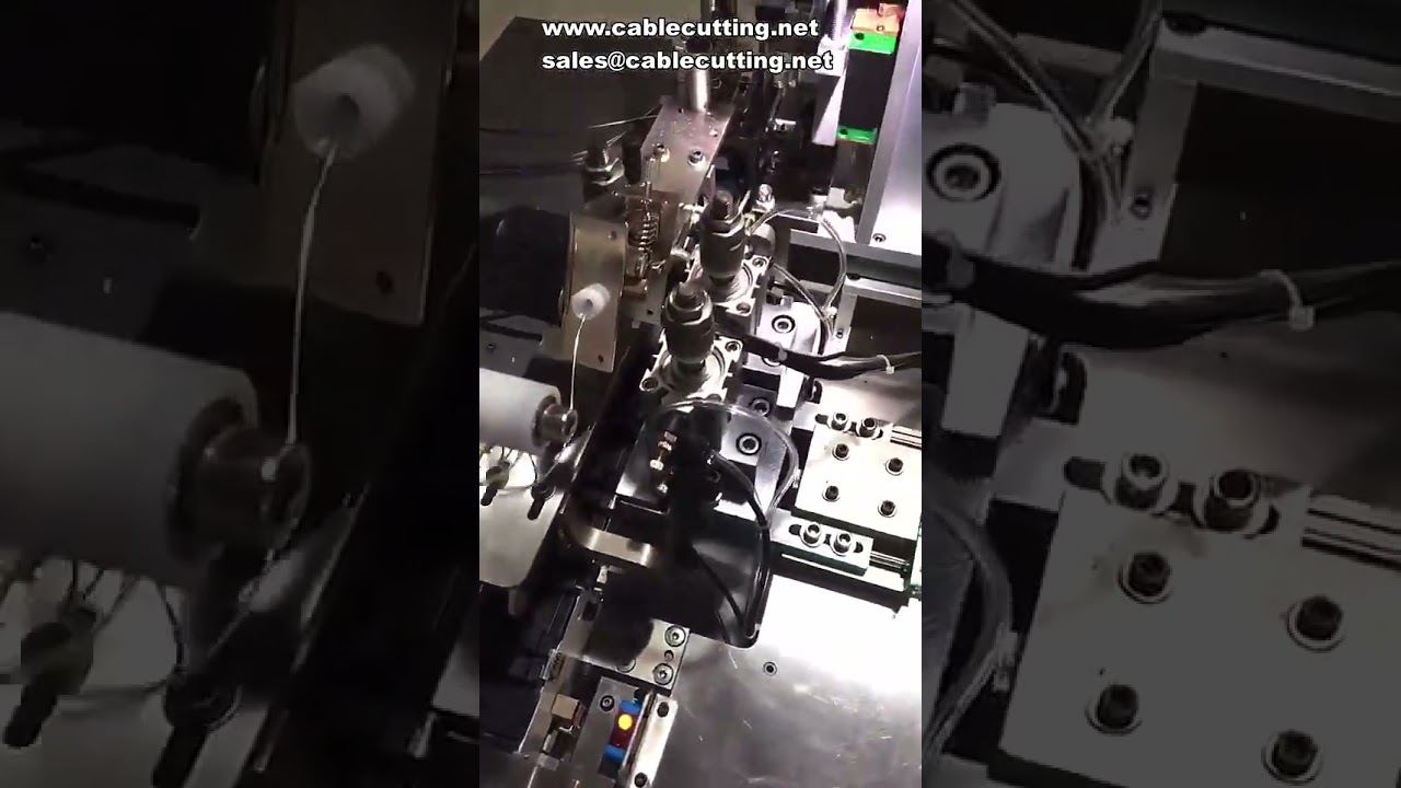 Macchina per saldatura cablaggi: saldatura automatica prese Type-C e Micro USB