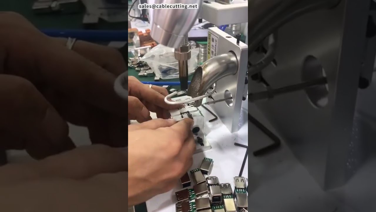 Saldatura automatica di adattatore USB-A femmina per stampante | Macchina fai-da-te #fabbrica #saldatura #elettronica