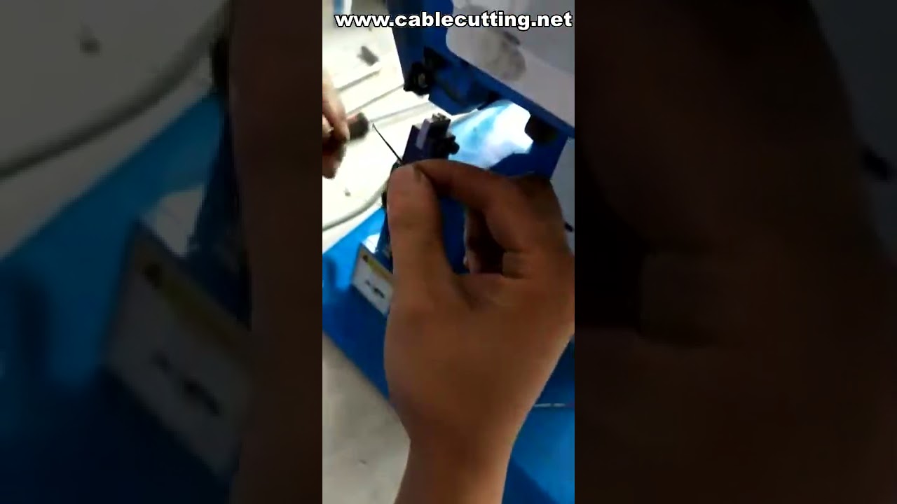 Macchina Crimpatrice per Nastri di Rame – Giunzione Cavi e Produzione Auricolari