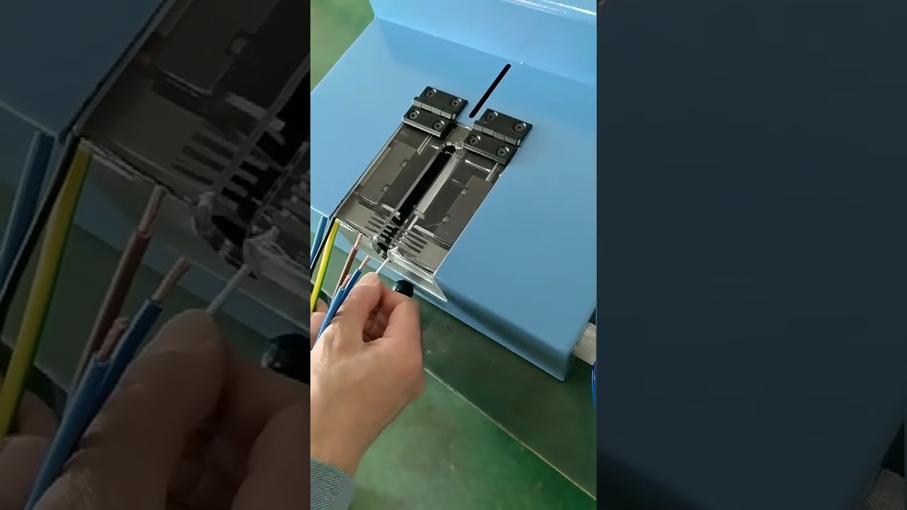 Spellacavi Pneumatico Induttivo da Banco 10mm² - Regolazione Senza Coltelli, Alta Precisione