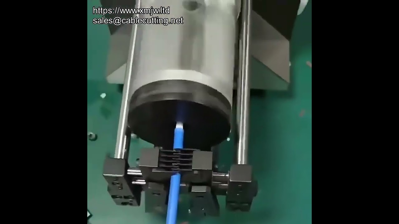 Macchina spelafili semiautomatica per cavi coassiali – Precisione e automazione