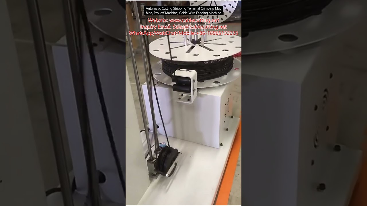 Macchina automatica per crimpatura terminali: taglio, spelatura e alimentazione cavi