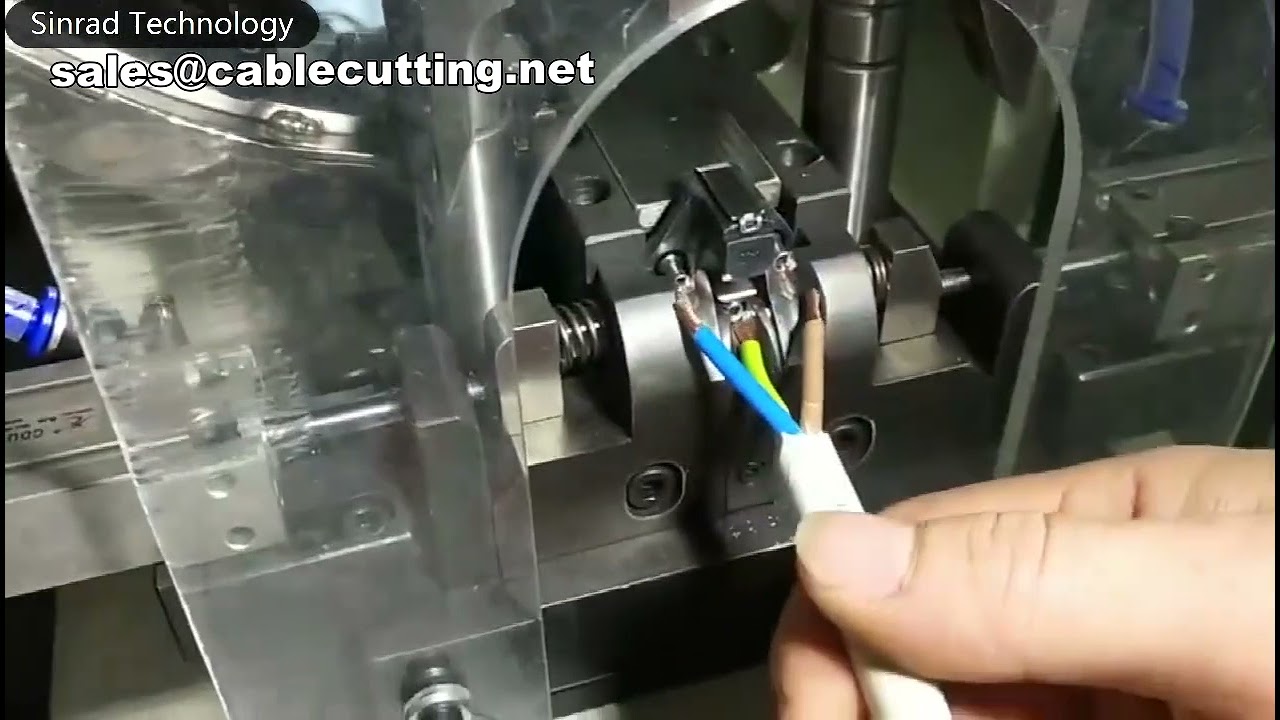 Macchina crimpatrice automatica per inserti spine VDE | Crimpatrice per inserimenti