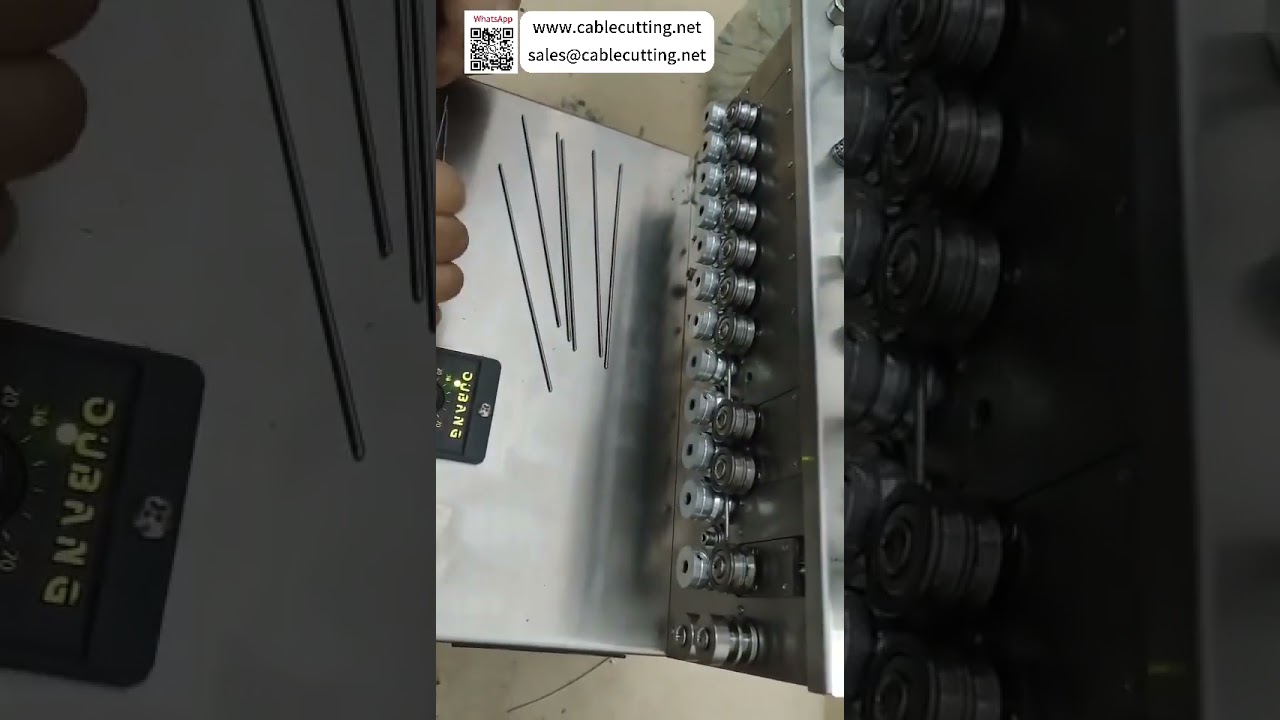 Macchina elettrica per raddrizzatura di barre metalliche per livellamento di precisione di barre di alluminio da 2 mm di diametro
